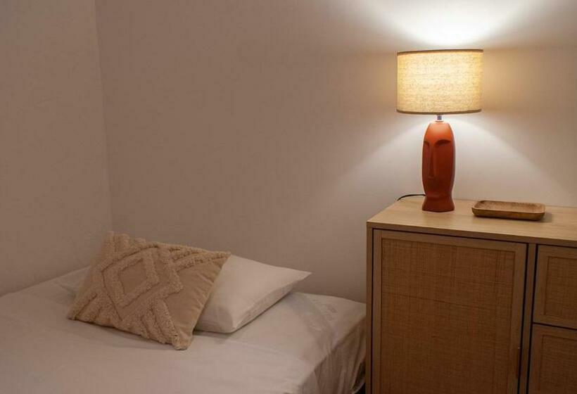 标准三人间, Du Parc