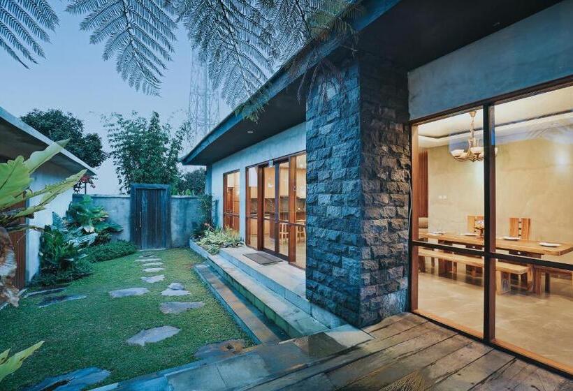 וילת 3 חדרי שינה עם בריכה, Pramana Zahill Kintamani