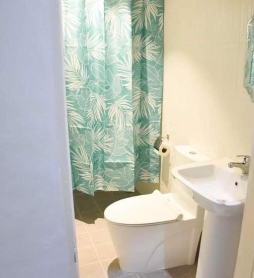 جناح عائلي, Dreamink Farm Og Myl`s Place