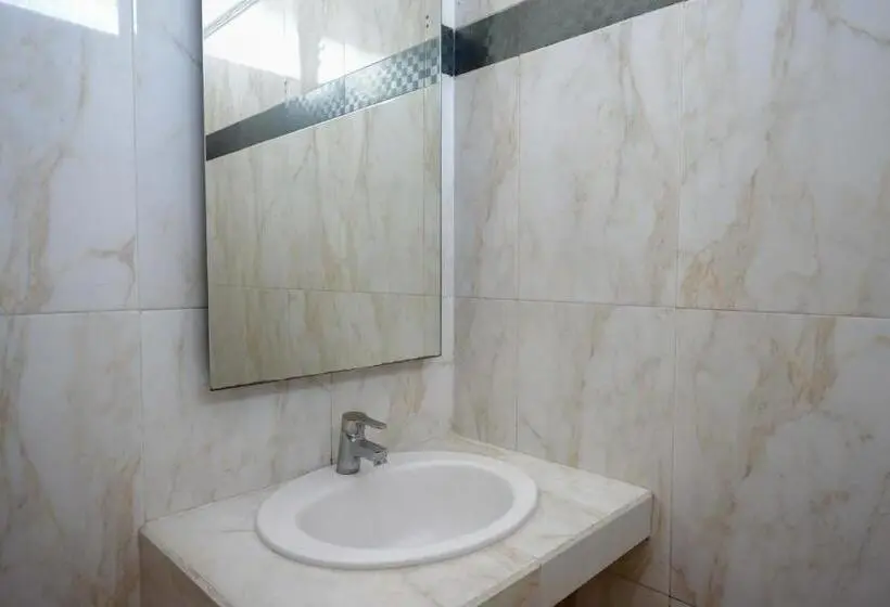 اتاق سوپریور, Urbanview Hotel Artama Simpang Lima By Reddoorz