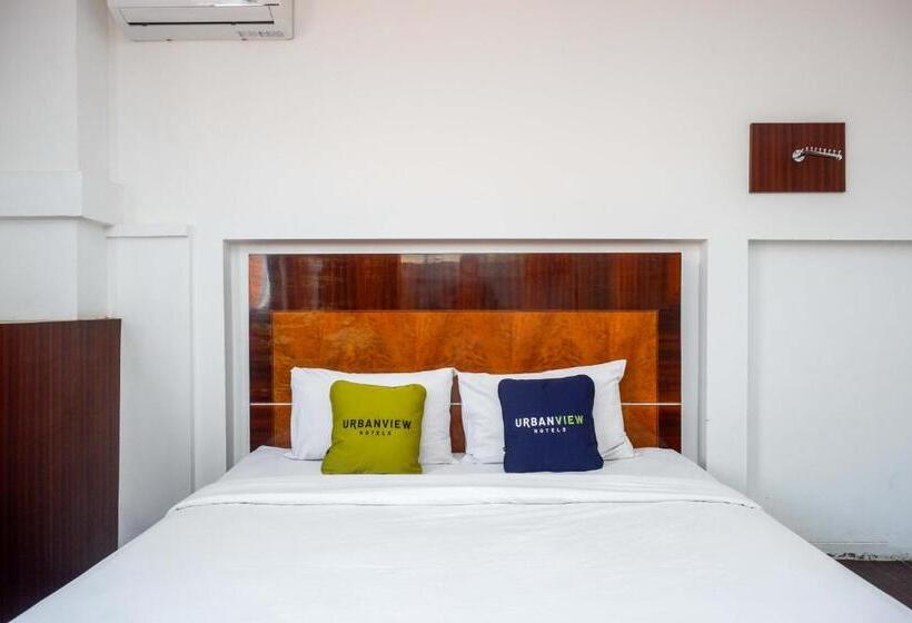 디럭스 룸, Urbanview Hotel Artama Simpang Lima By Reddoorz