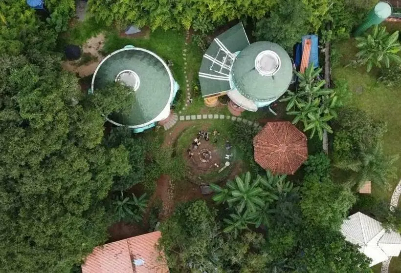Standard Tent, Espaço Cultural Lotus Suítes, Hostel E Camping