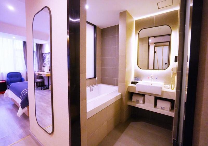 اتاق لوکس با تخت بزرگ, Lano Hotel Guizhou Zunyi Renhuai Power Supply Bureau Office Building