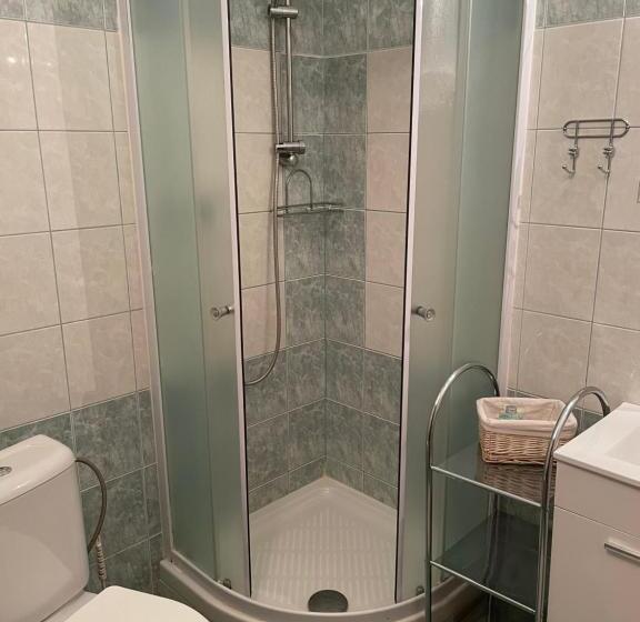 جناح, Penzion Pod Hradbami