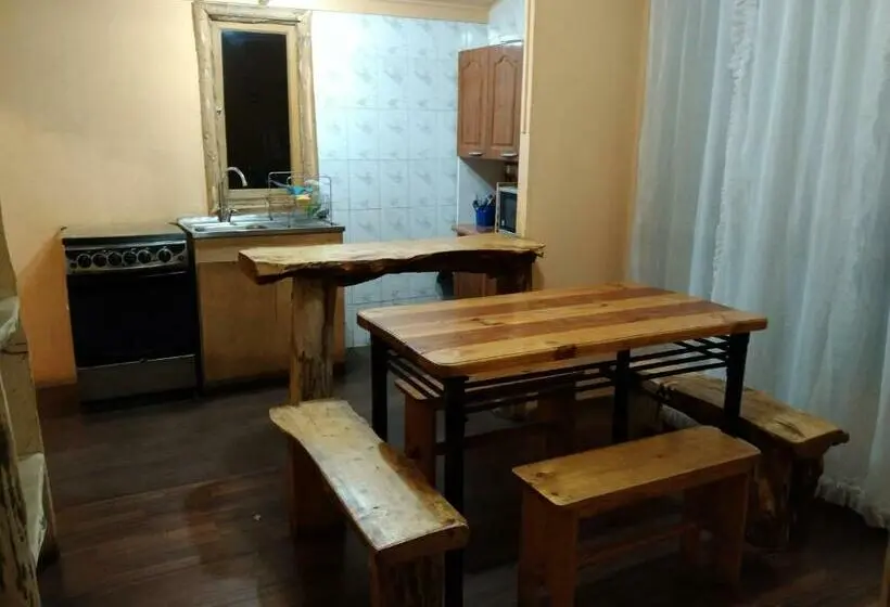 キャビン, Cabaña Hostal Ema