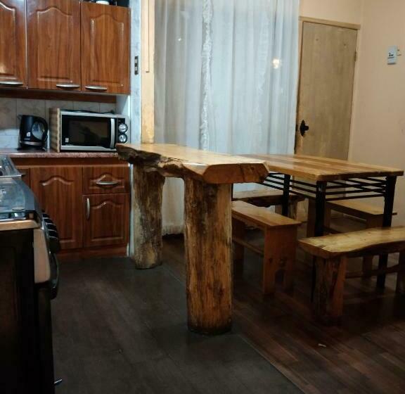 كابينة, Cabaña Hostal Ema