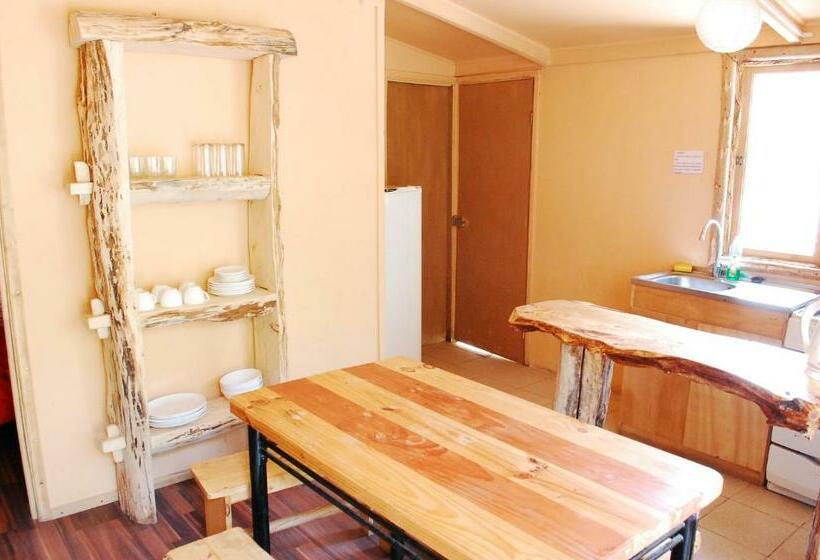 كابينة, Cabaña Hostal Ema