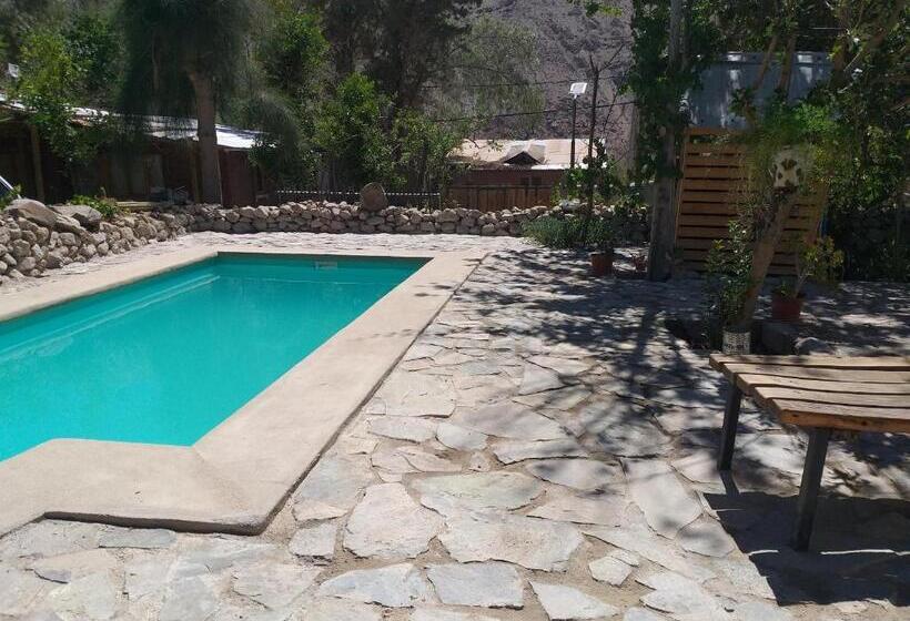 كابينة, Cabaña Hostal Ema