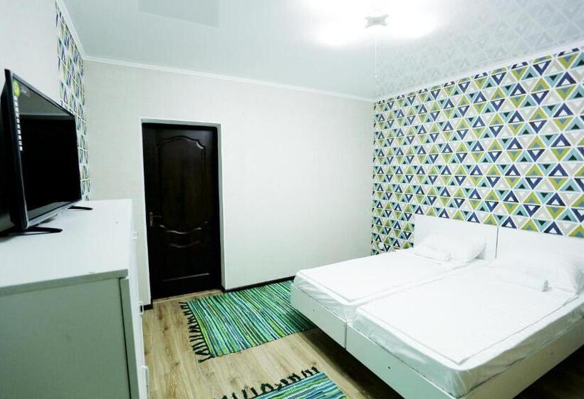 اتاق استاندارد, Interhouse Karakol