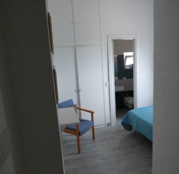 اتاق عادی یک تخته, One More Night