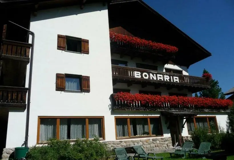 Standard-huone, Garni Bonaria