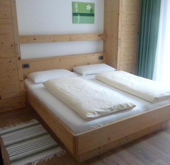 スタンダードルーム, Garni Bonaria