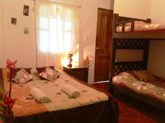 اتاق استاندارد چهار تخته, Hostería Mindo Samay Juku