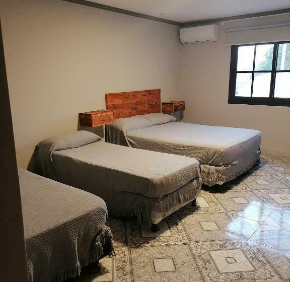 اتاق استاندارد چهار تخته, Las Tres Marías