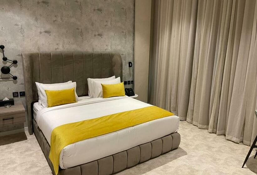 سوییت اجرایی, Voyage Residence