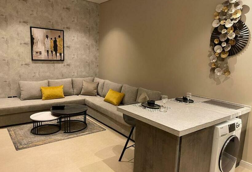 سوییت اجرایی, Voyage Residence