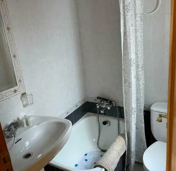 Standart Oda, Pensión Coripe
