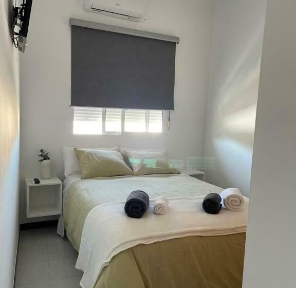 חדר סטנדרט יחיד, Pensión Coripe