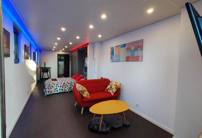 带花园景观的标准工作室, Chemin Des Vignerons