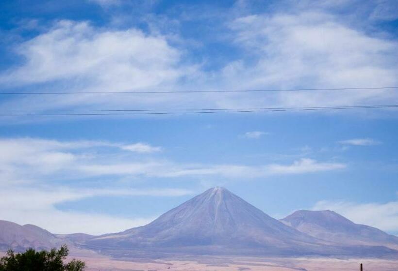 اتاق استاندارد سه نفره, Hostal Alabalti