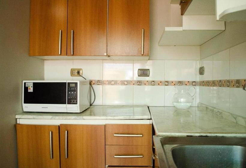 تختخواب در اتاق مشترک, Hostal Alabalti