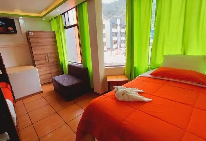 Standard Kolmen Hengen Huone, Hostal La Siesta