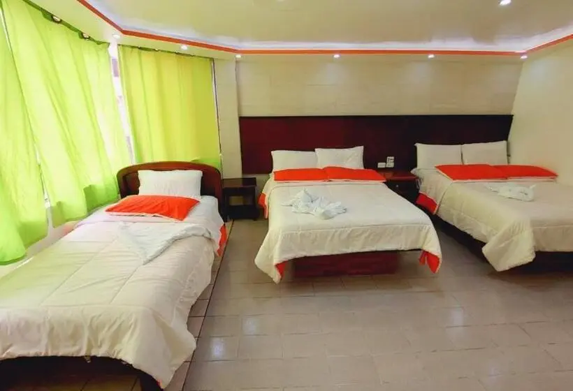 Perhehuone, Hostal La Siesta