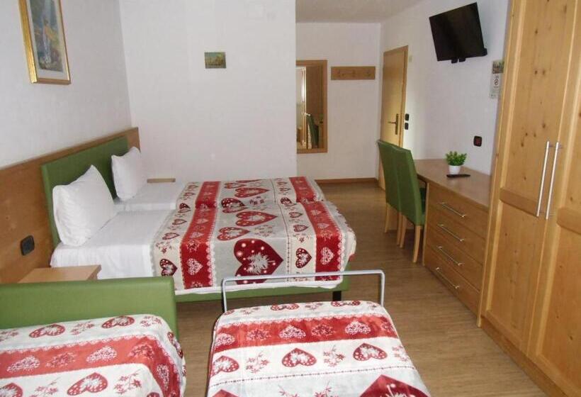 חדר משפחתי, Garni Festil