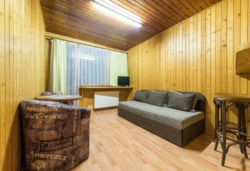 غرفة قياسية مزوَّدة بشُرفة, Krpáčovo