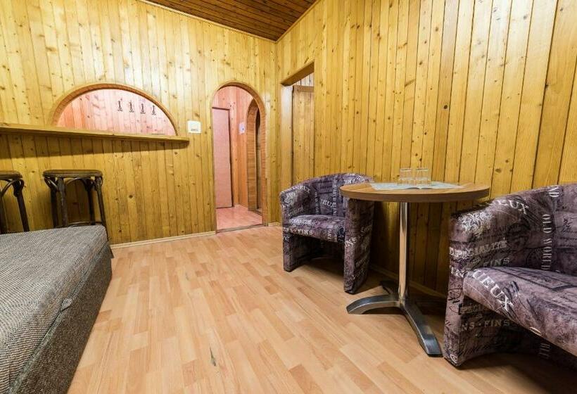 غرفة قياسية مزوَّدة بشُرفة, Krpáčovo