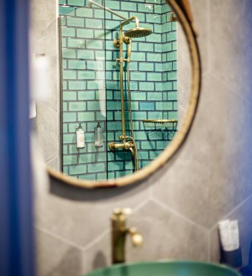 اتاق استاندارد, Roshe Gudauri