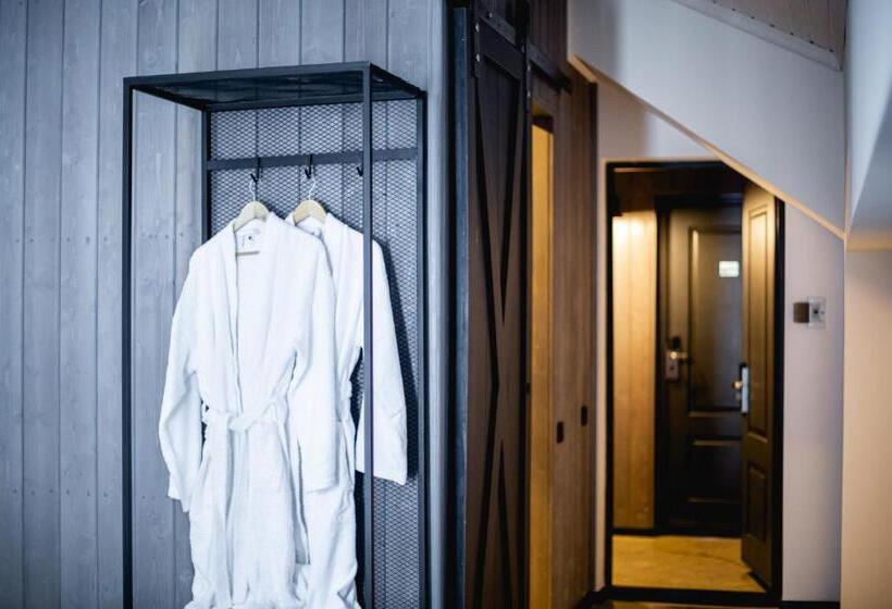 اتاق استاندارد, Roshe Gudauri