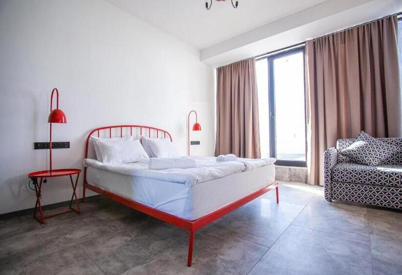 اتاق سوپریور با چشمانداز کوهستان, Roshe Gudauri