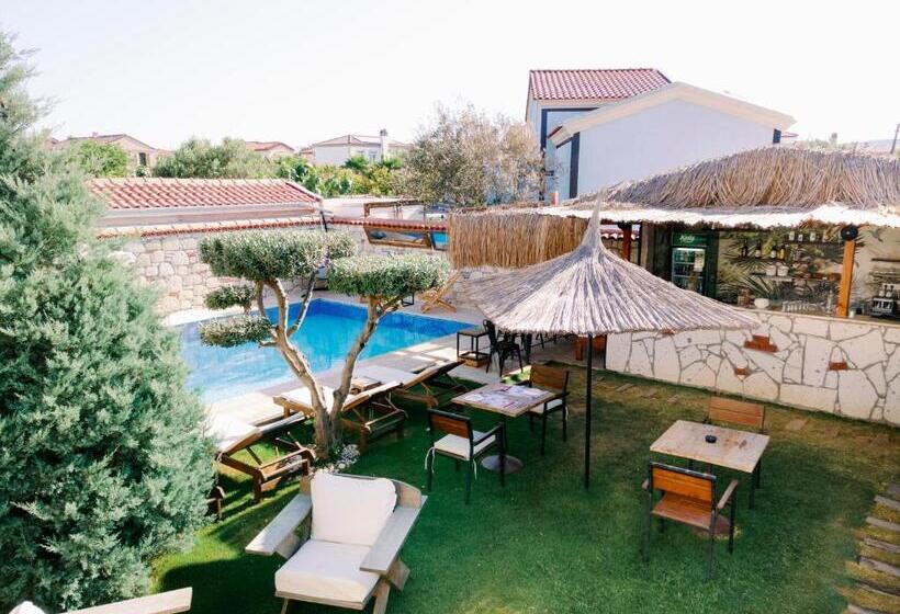 חדר דלוקס לשלושה עם נו לים, Signature Alaçatı