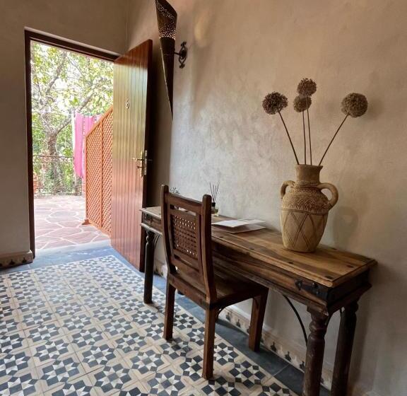 ガーデンビュースタンダードルーム, Boutique Guesthouse Dar Zohra