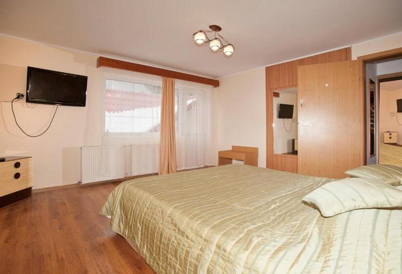 Quarto Estandar, Casa Tudor