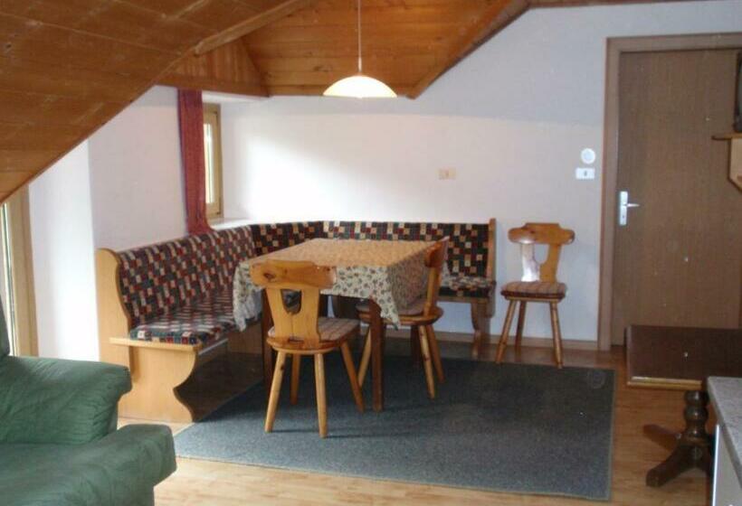 סוויטת ג'וניור, Ciasa Alfri