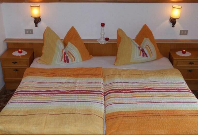 סוויטת ג'וניור, Ciasa Alfri