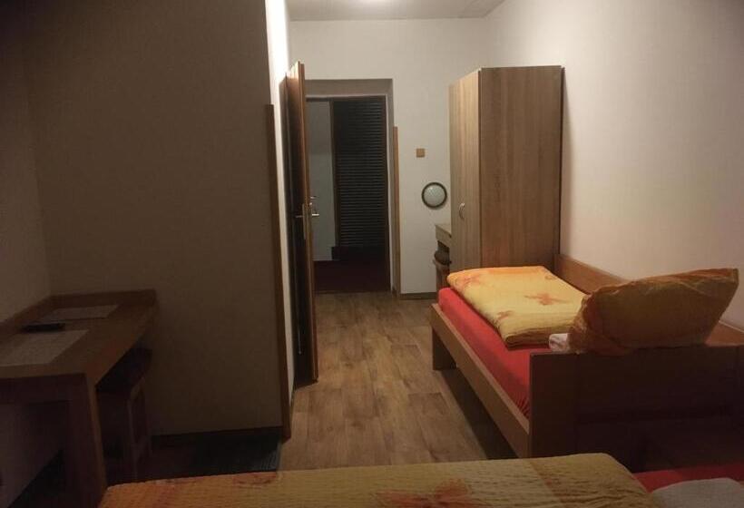 חדר סטנדרט לשלושה, Pokoje Relax