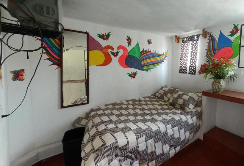 اتاق استاندارد با سرویس بهداشتی مشترک, Posada Joan Sebastian