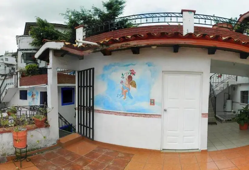 Vuode Makuusalissa, Posada Joan Sebastian