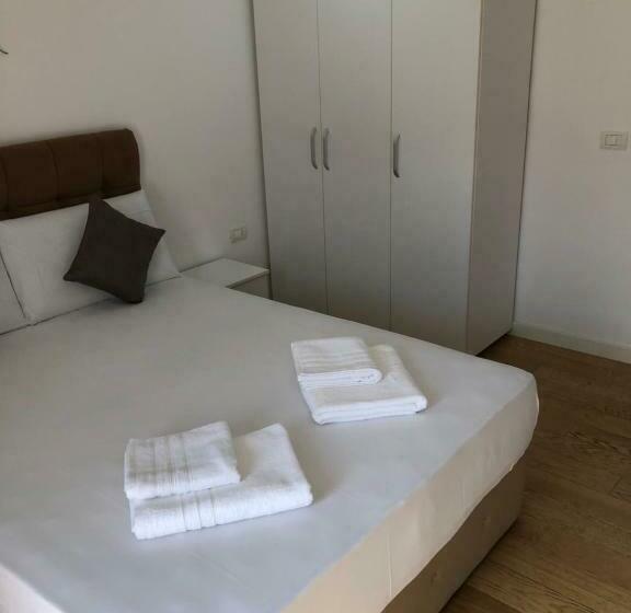 اتاق استاندارد, Pensiunea Exedra