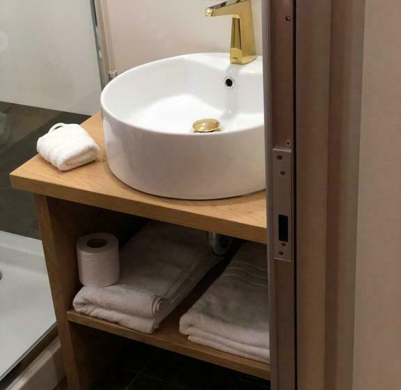 اتاق استاندارد, Pensiunea Exedra