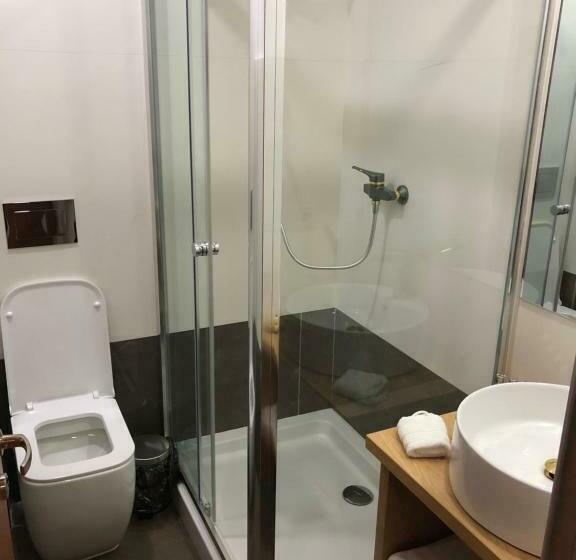 اتاق استاندارد, Pensiunea Exedra