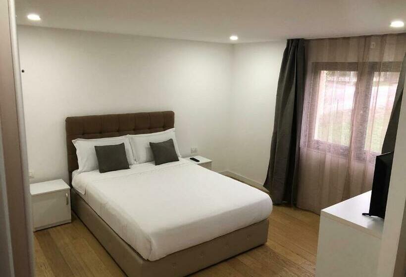 اتاق استاندارد, Pensiunea Exedra