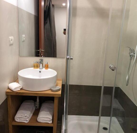 اتاق استاندارد, Pensiunea Exedra