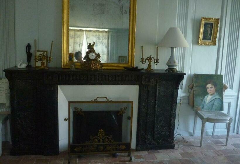 חדר קומפורט, Manoir De La Chapelle