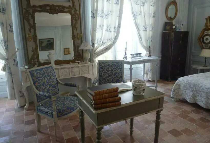 コンフォートルーム, Manoir De La Chapelle