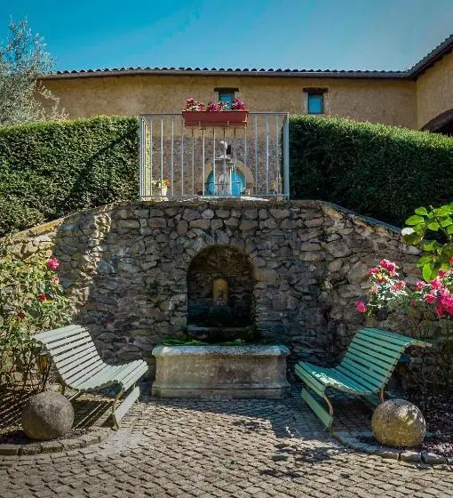 スタンダード4人部屋, Studio Et Colocation Gîte Les 7 Fontaines