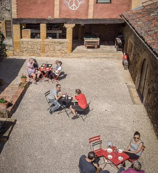 スタンダードスタジオ, Studio Et Colocation Gîte Les 7 Fontaines